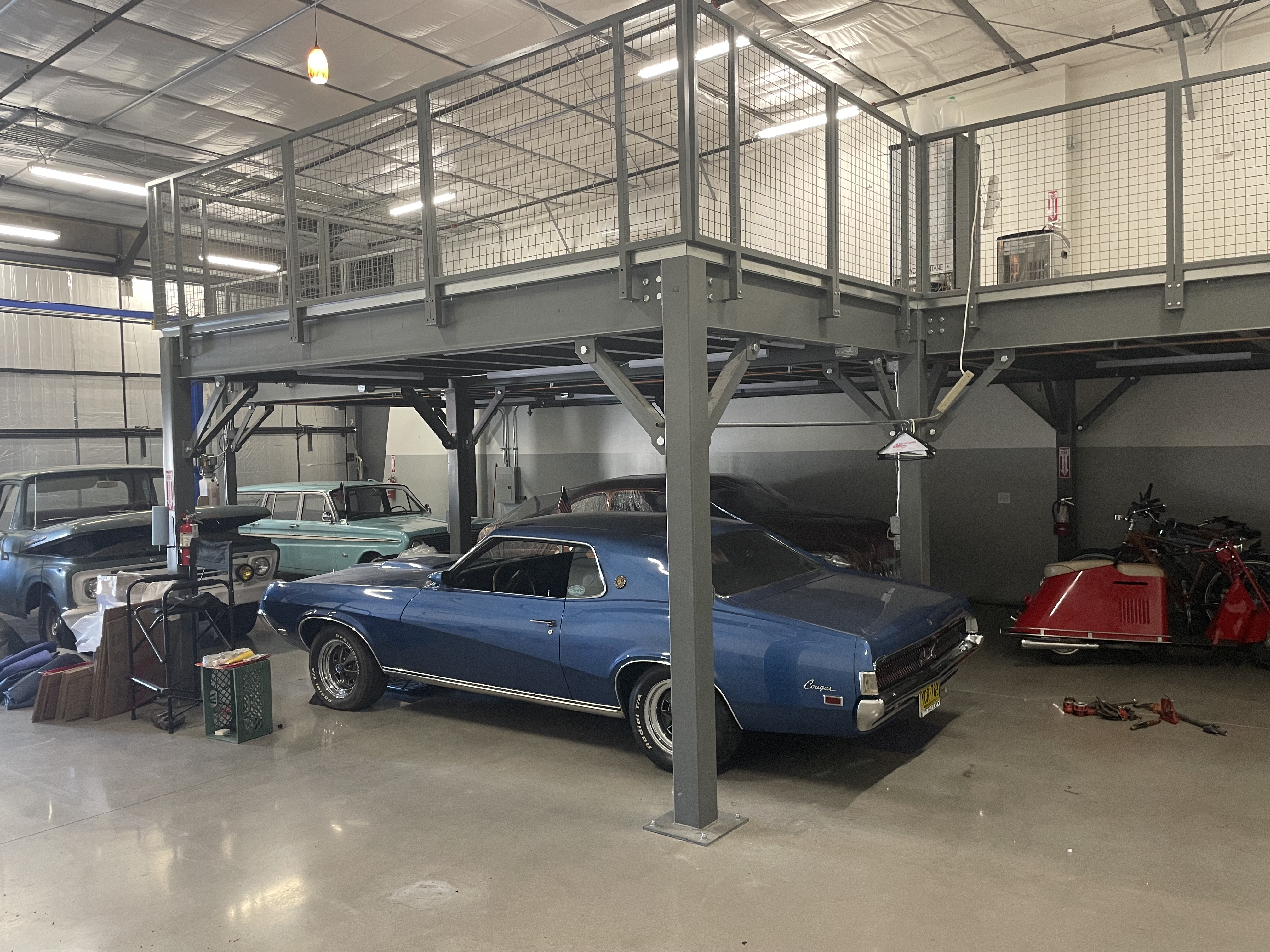 MONSTORE GARAGES GARAGE CONDO FLOOR VIEW